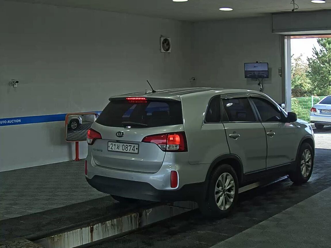 KIA NEW SORENTO R R2.0 4WD LX 2013 - zdjęcie 5