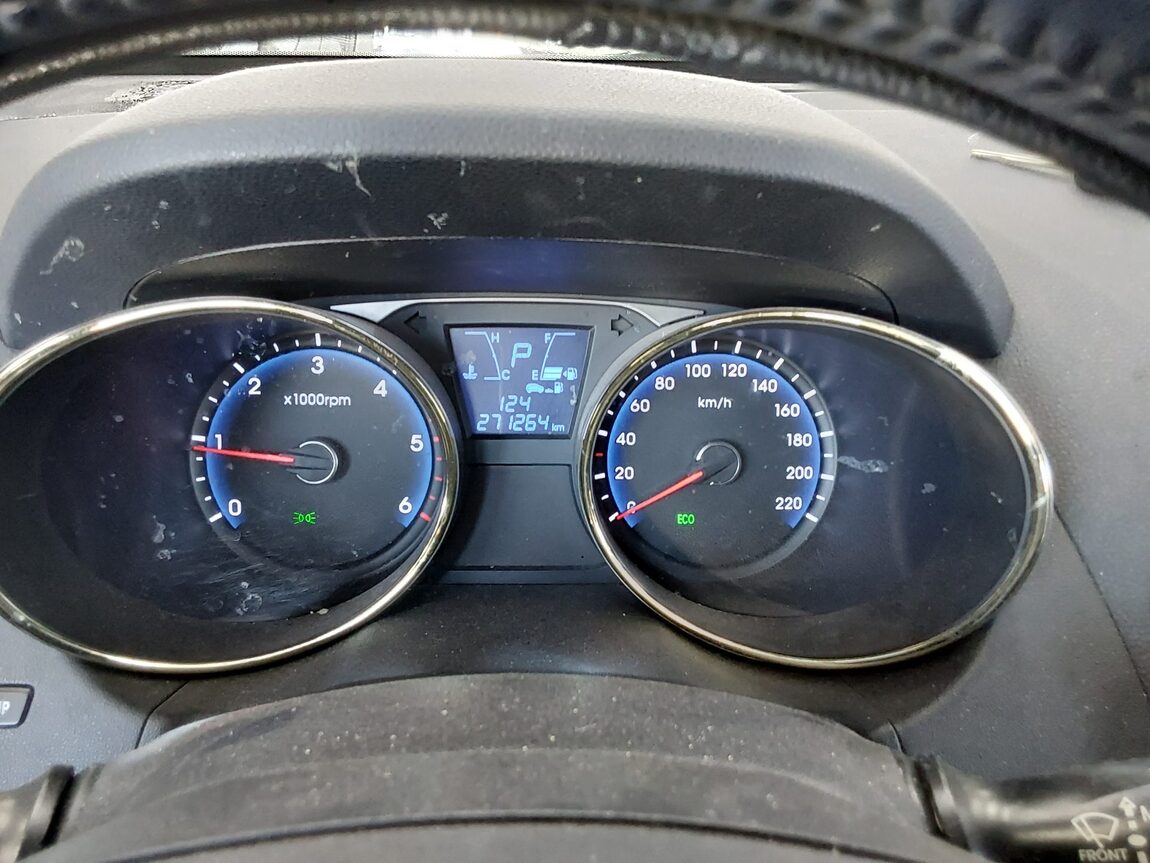HYUNDAI TUCSON ix DIESEL R20 2WD LX20 LUXURY 2011 - zdjęcie 9