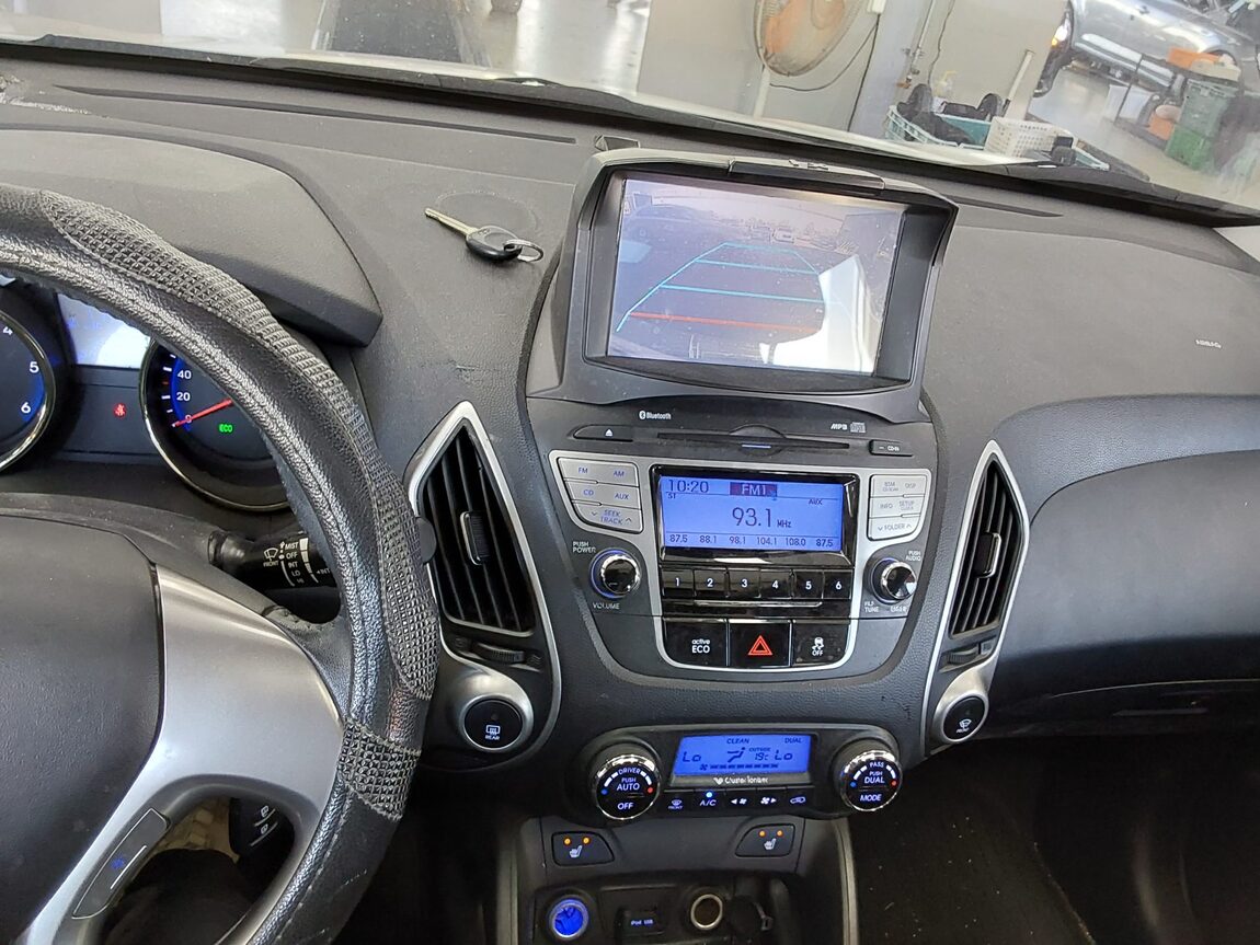 HYUNDAI TUCSON ix DIESEL R20 2WD LX20 LUXURY 2011 - zdjęcie 17