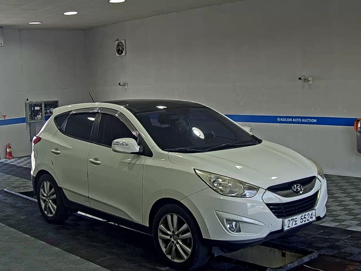 HYUNDAI TUCSON ix DIESEL R20 2WD LX20 LUXURY 2011 - zdjęcie 3