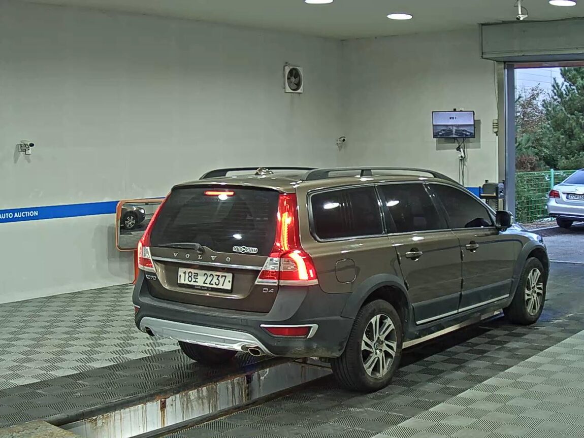 VOLVO XC70 D4 2015 - zdjęcie 5