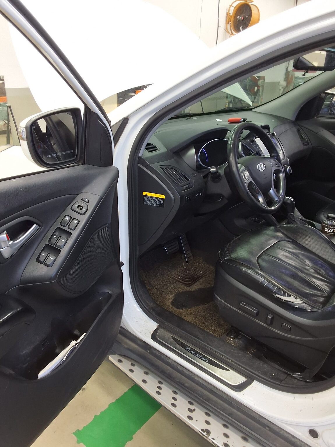 HYUNDAI NEW TUCSON ix DIESEL R2.0 2WD PREMIUM 2014 - zdjęcie 10