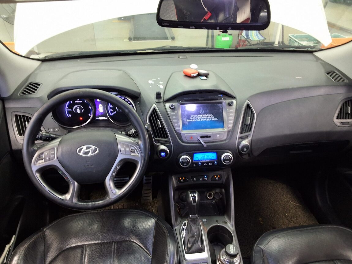 HYUNDAI NEW TUCSON ix DIESEL R2.0 2WD PREMIUM 2014 - zdjęcie 11