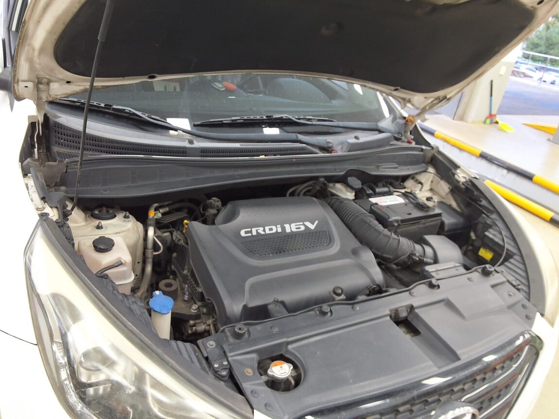 HYUNDAI NEW TUCSON ix DIESEL R2.0 2WD PREMIUM 2014 - zdjęcie 19