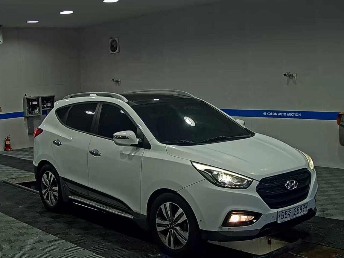 HYUNDAI NEW TUCSON ix DIESEL R2.0 2WD PREMIUM 2014 - zdjęcie 3