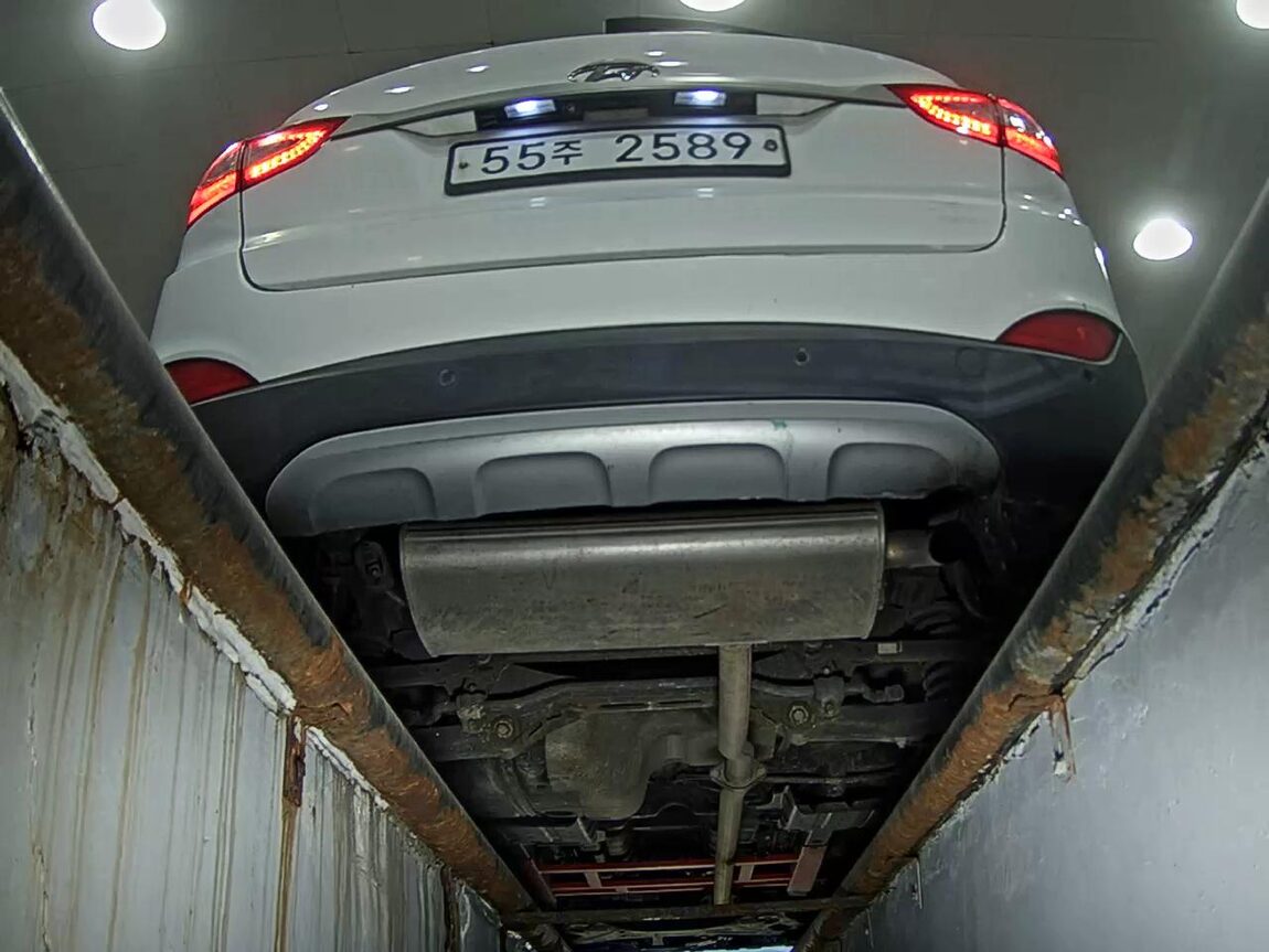 HYUNDAI NEW TUCSON ix DIESEL R2.0 2WD PREMIUM 2014 - zdjęcie 8