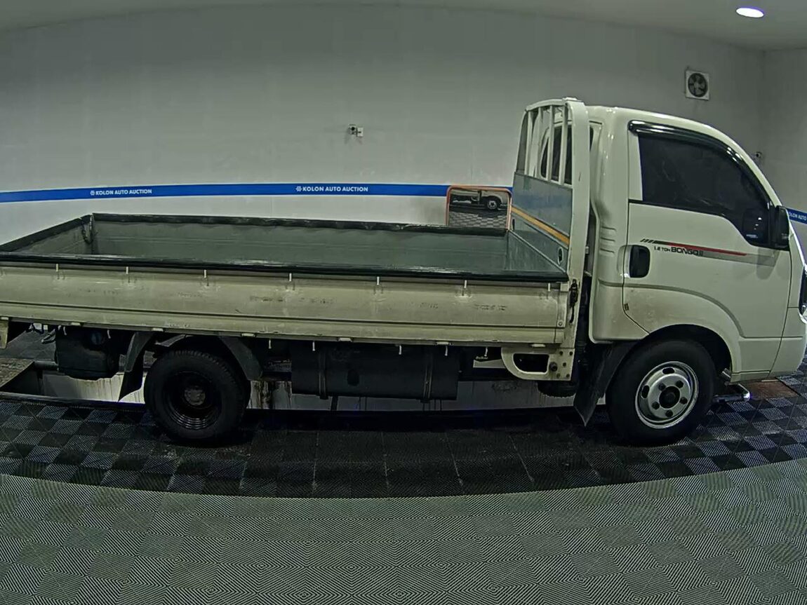 KIA THE NEW BONGO III CARGO 1.2 TON STANDARD CAB EXTRA LONG WHEELBASE GL 2022 - zdjęcie 4