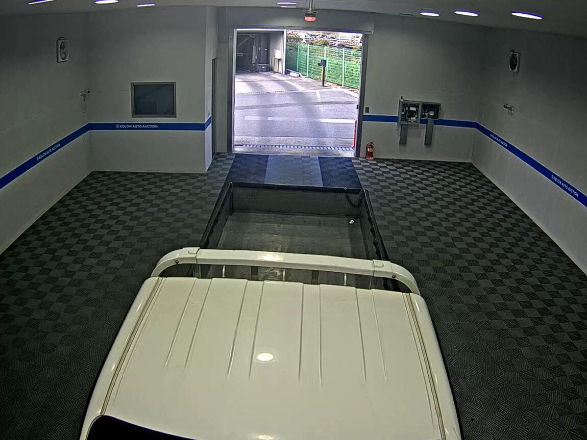 KIA THE NEW BONGO III CARGO 1.2 TON STANDARD CAB EXTRA LONG WHEELBASE GL 2022 - zdjęcie 7