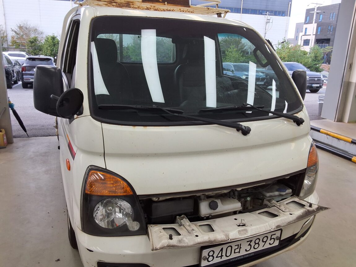 HYUNDAI PORTER II CRDi SUPER CAB EXTRA LONG WHEELBASE SMART 2017 - zdjęcie 17
