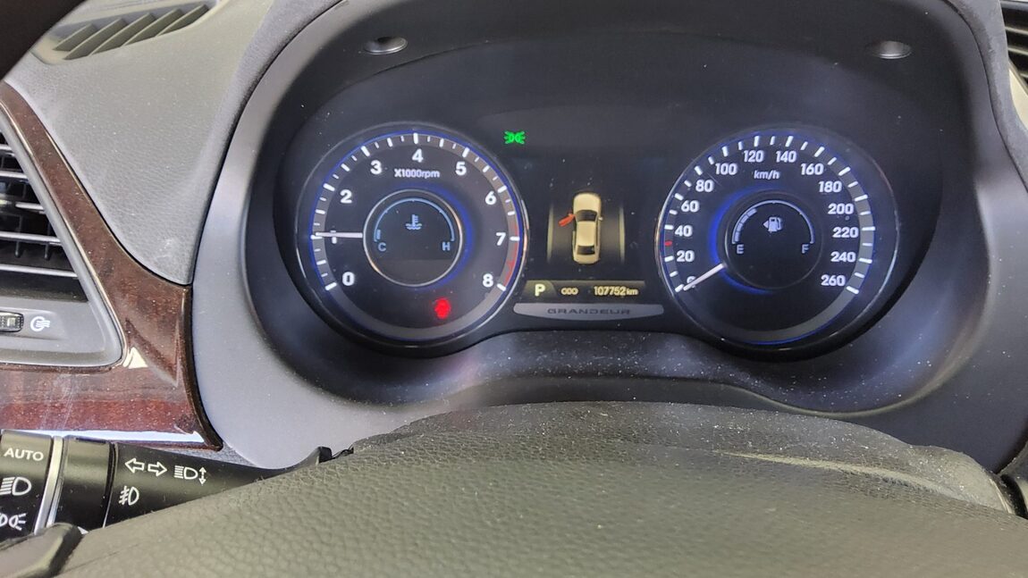 HYUNDAI GRANDEUR HG HG 300 NOBLE 2011 - zdjęcie 9