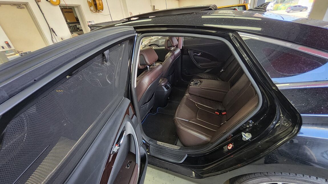 HYUNDAI GRANDEUR HG HG 300 NOBLE 2011 - zdjęcie 12