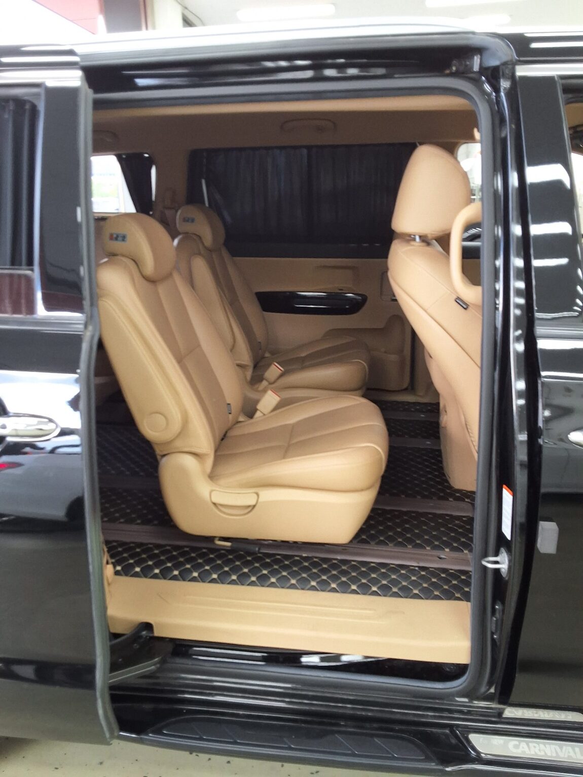 KIA THE NEW CARNIVAL 9-SEATER DIESEL NOBLESSE SPECIAL 2020 - zdjęcie 13