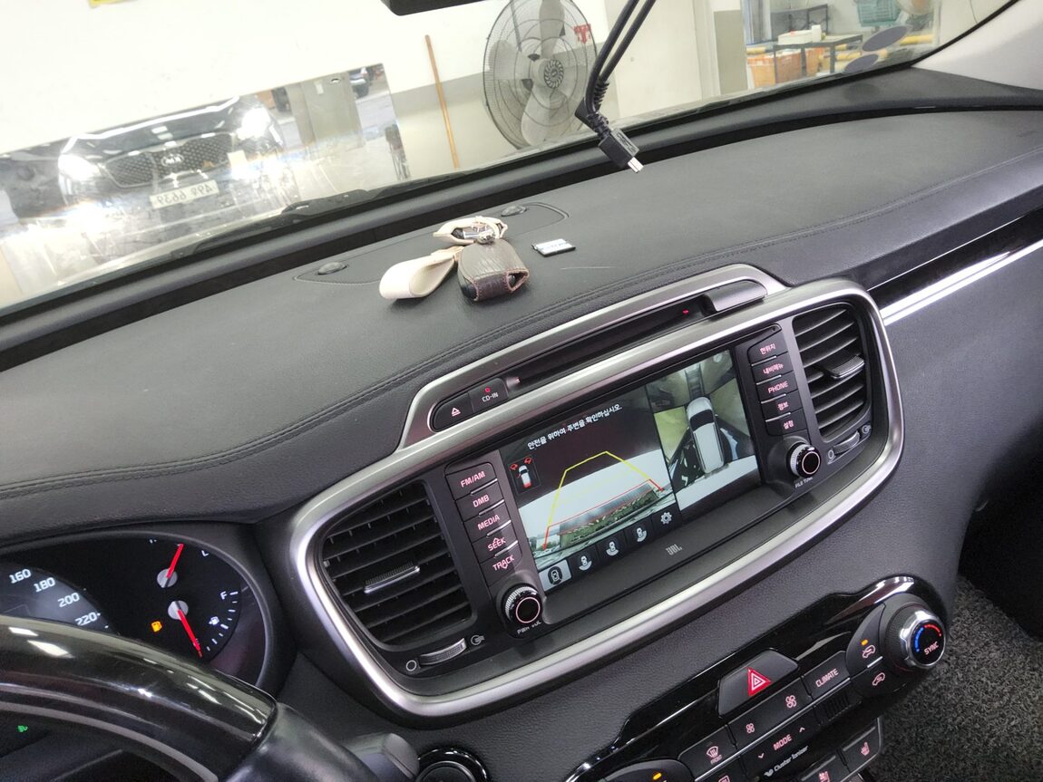 KIA ALL NEW SORENTO R2.2 4WD NOBLESSE SPECIAL 2015 - zdjęcie 17