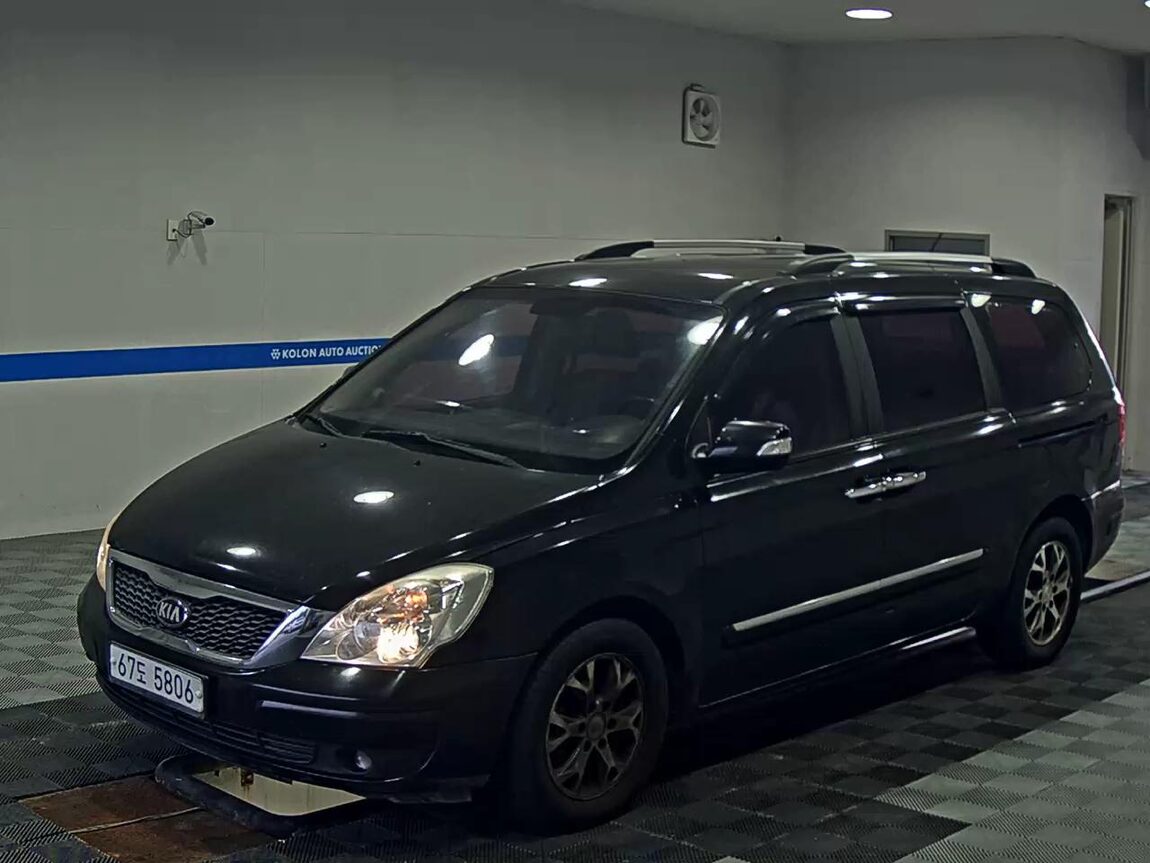 KIA CARNIVAL R LIMOUSINE DIESEL 9-SEATER GLX LUXURY MODEL 2014 - zdjęcie 2