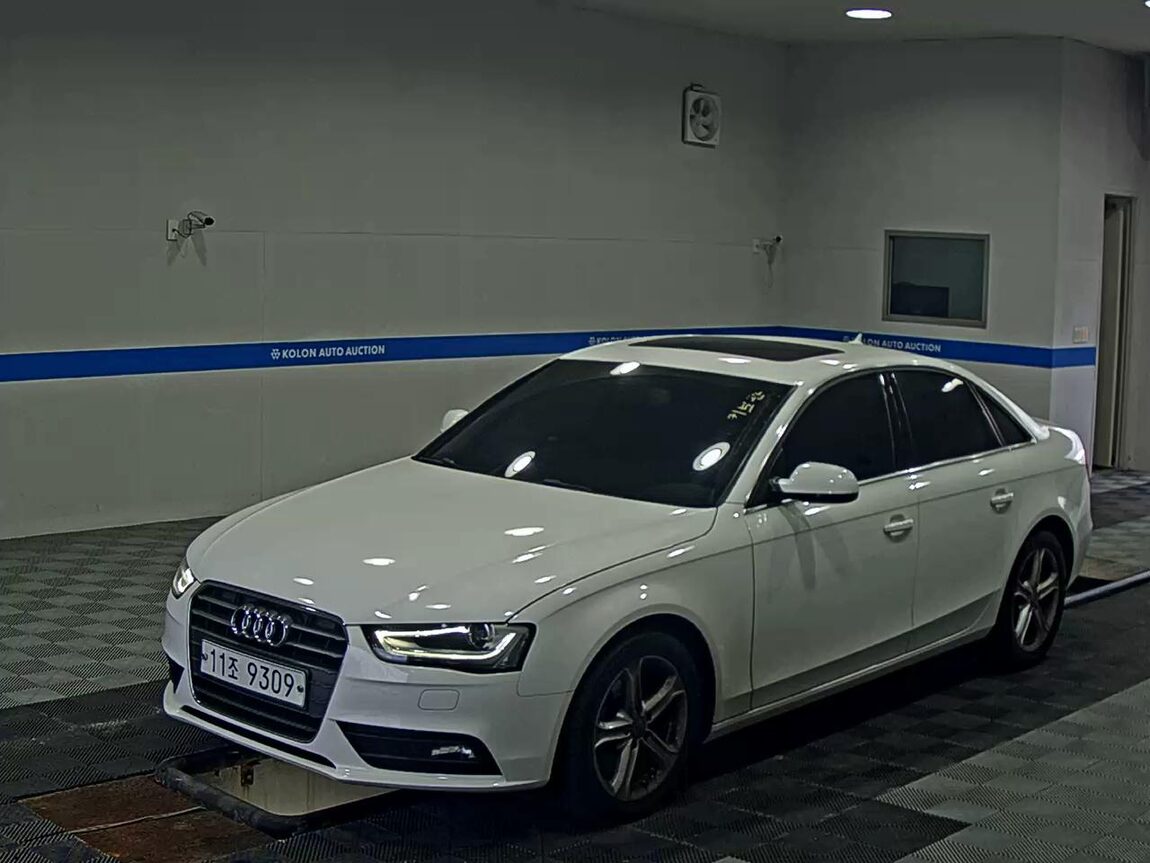 AUDI A4 (4TH GEN) 30 TDI 2015 - zdjęcie 2