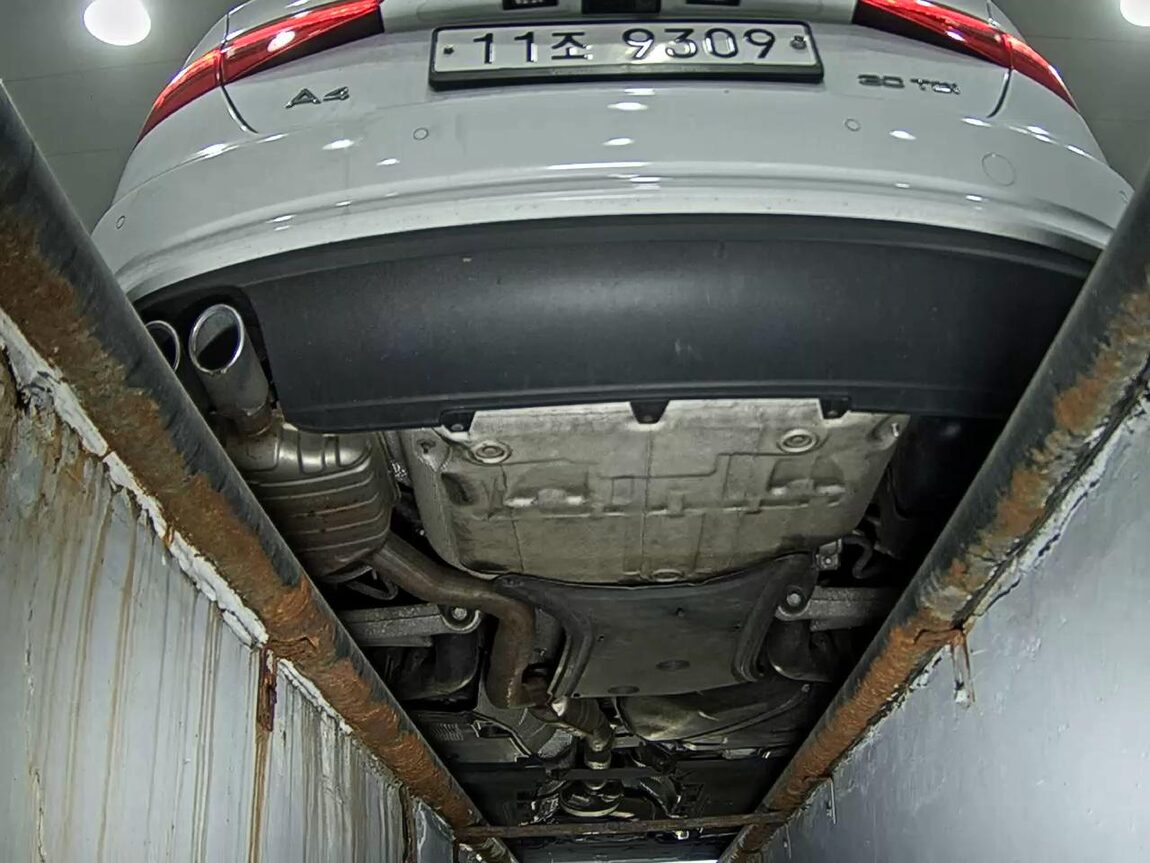AUDI A4 (4TH GEN) 30 TDI 2015 - zdjęcie 8