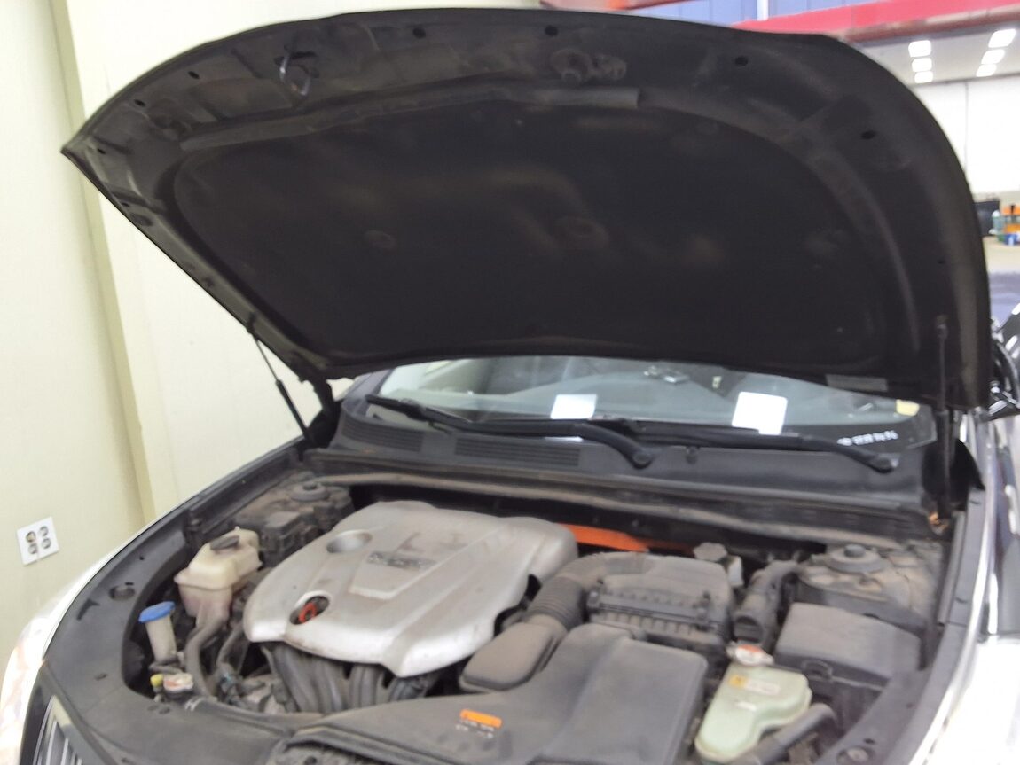 HYUNDAI GRANDEUR HG HYBRID 2.4 HEV PREMIUM 2016 - zdjęcie 18