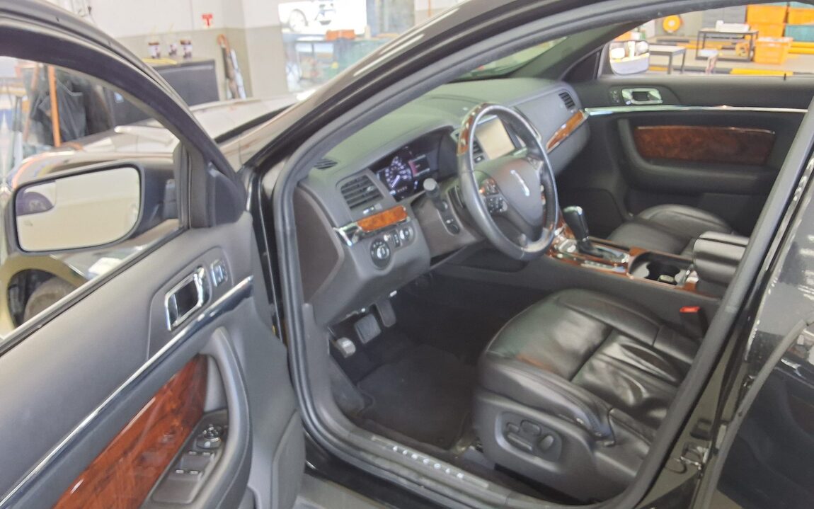 LINCOLN NEW MKS 3.7 FWD 2015 - zdjęcie 10