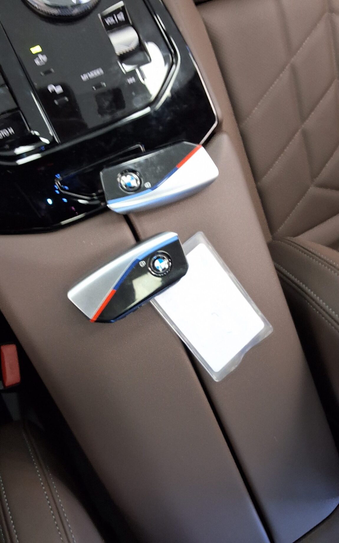 BMW 5 SERIES (8TH GEN) 520i M SPORT PACK 2024 - zdjęcie 20