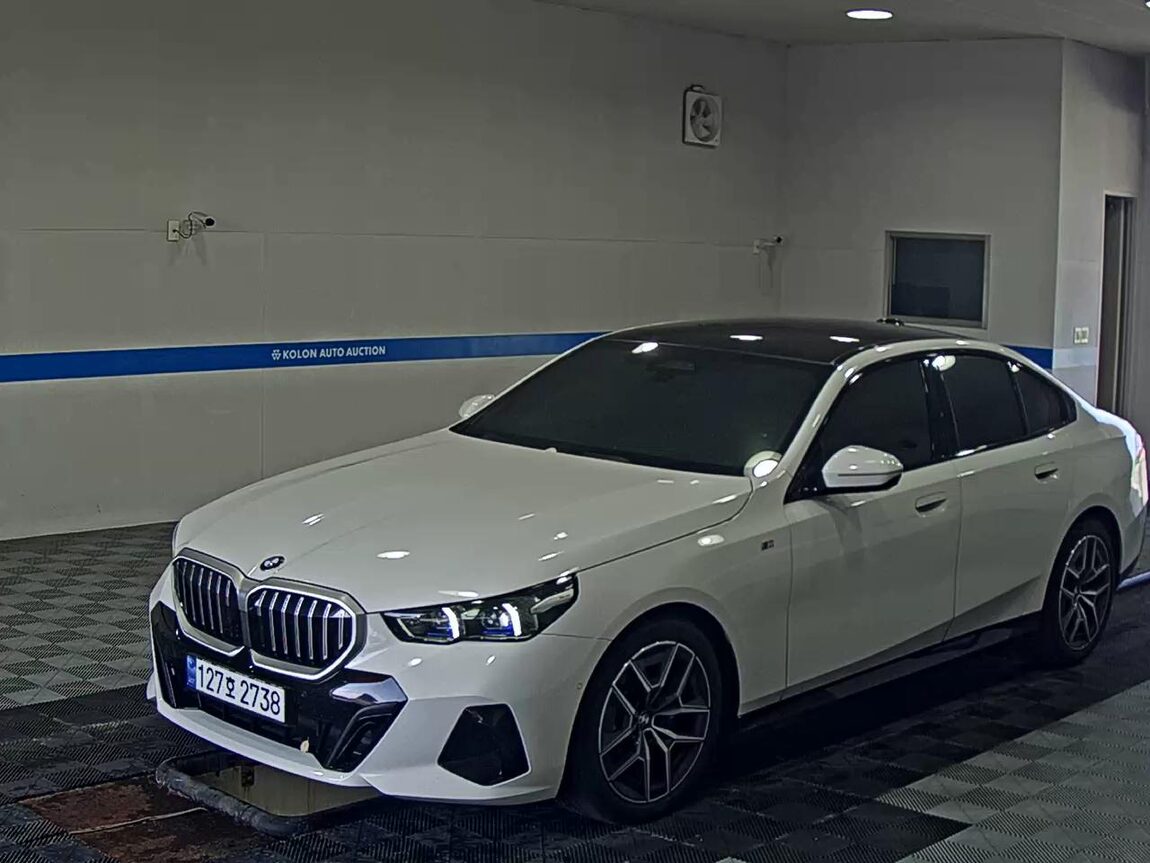BMW 5 SERIES (8TH GEN) 520i M SPORT PACK 2024 - zdjęcie 2