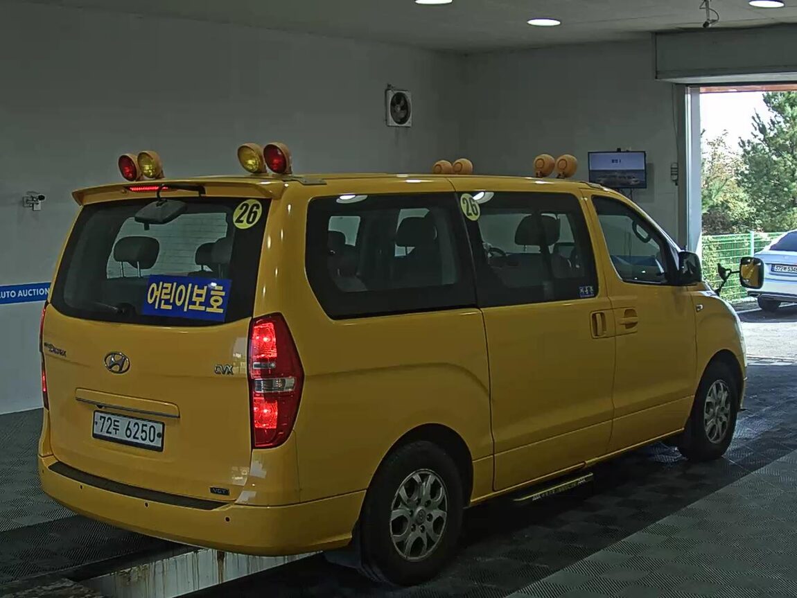 HYUNDAI GRAND STAREX CHILD SAFETY VEHICLE 12-SEATER 2013 - zdjęcie 5