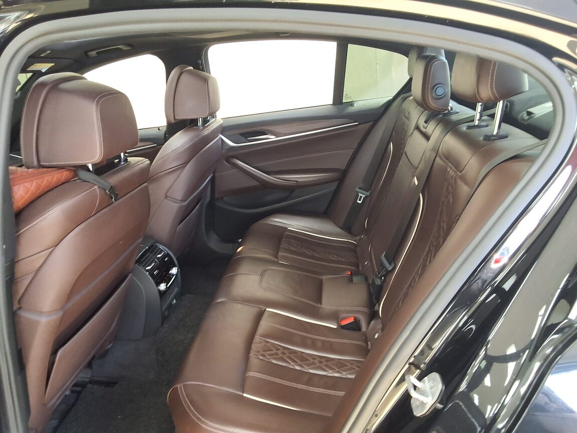BMW 5 SERIES (7TH GEN) 520d M SPORT PACK PLUS 2017 - zdjęcie 13