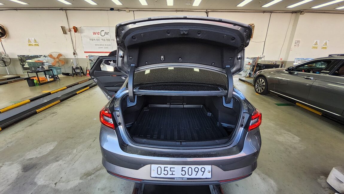 RENAULT (SAMSUNG) SM6 1.6 TCe RE 2019 - zdjęcie 15
