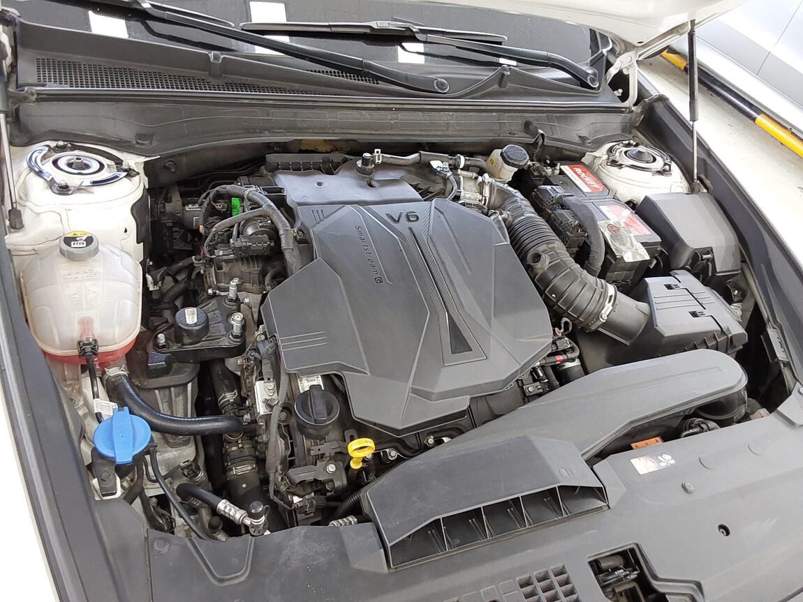 HYUNDAI THE ALL NEW GRANDEUR LPi 3.5 COMMERCIAL PREMIUM MODEL 2023 - zdjęcie 18
