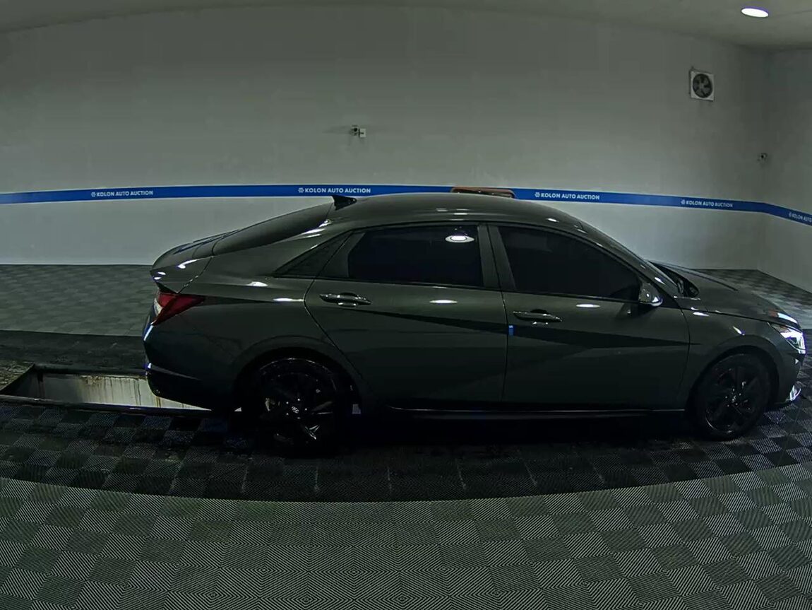 HYUNDAI AVANTE (CN7) 1.6 GASOLINE MODERN 2023 - zdjęcie 4