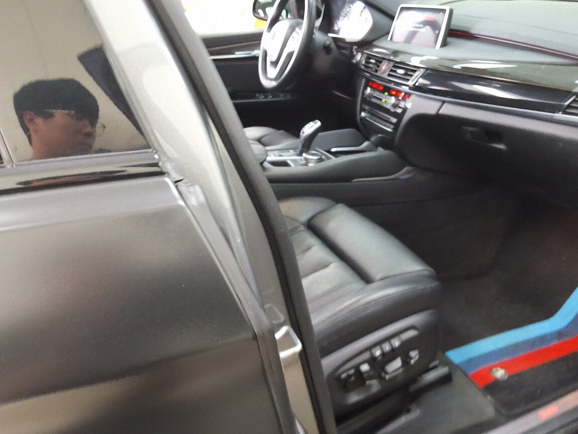 BMW X6 (2ND GEN) 40d xDRIVE 2015 - zdjęcie 15
