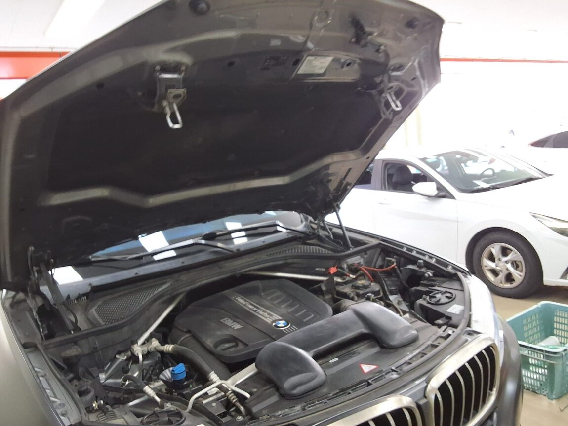 BMW X6 (2ND GEN) 40d xDRIVE 2015 - zdjęcie 18