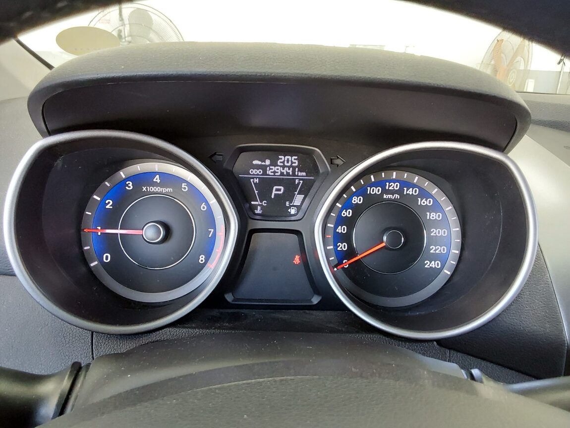 HYUNDAI AVANTE MD M16 GDi SMART 2014 - zdjęcie 9