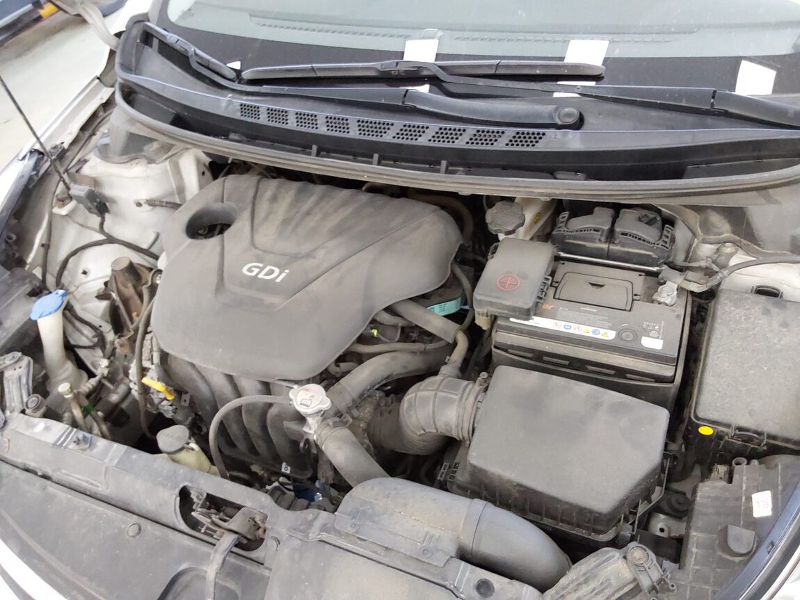 HYUNDAI AVANTE MD M16 GDi SMART 2014 - zdjęcie 19