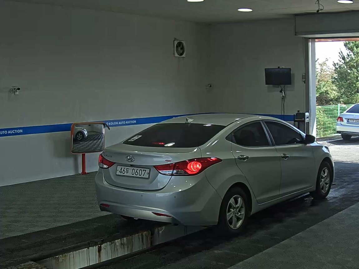 HYUNDAI AVANTE MD M16 GDi SMART 2014 - zdjęcie 5