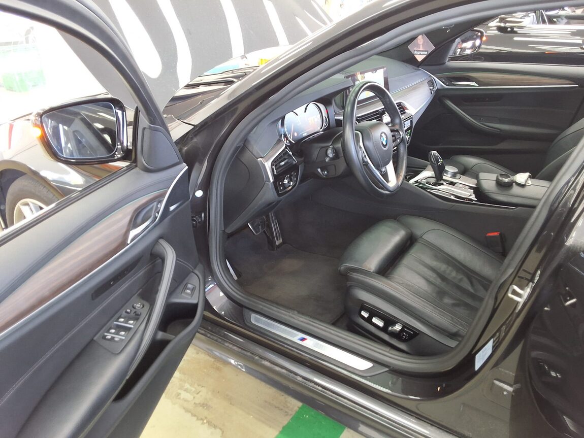 BMW 5 SERIES (7TH GEN) 520d M SPORT PACK PLUS 2017 - zdjęcie 10