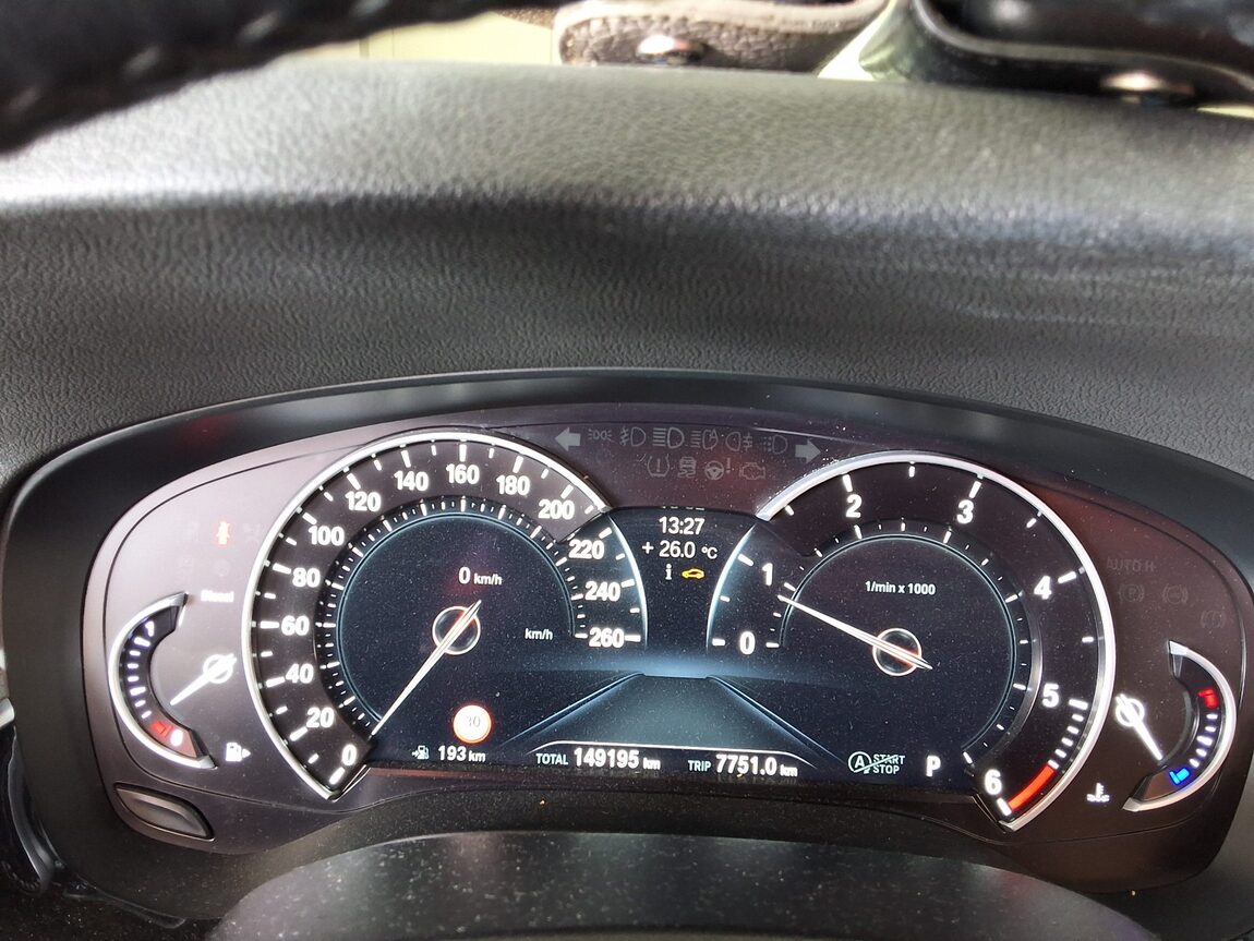 BMW 5 SERIES (7TH GEN) 520d M SPORT PACK SPECIAL 2018 - zdjęcie 10