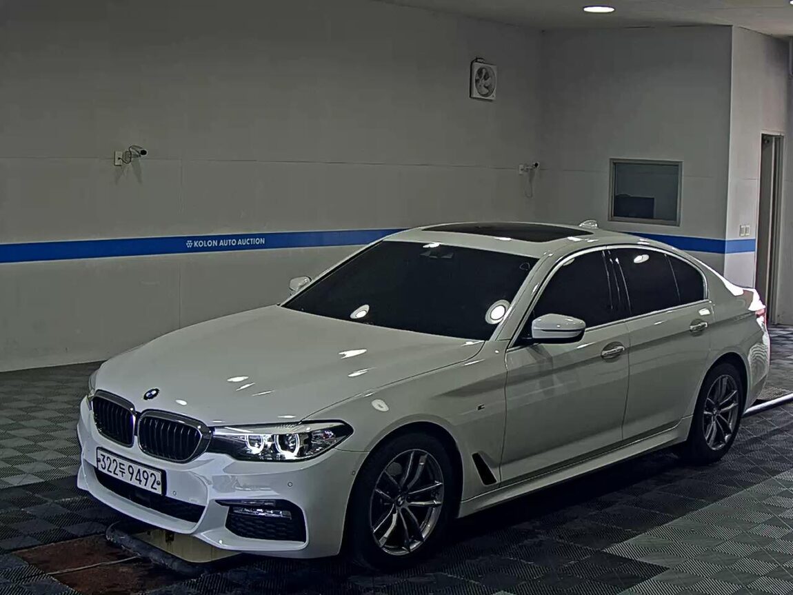 BMW 5 SERIES (7TH GEN) 520d M SPORT PACK SPECIAL 2018 - zdjęcie 2