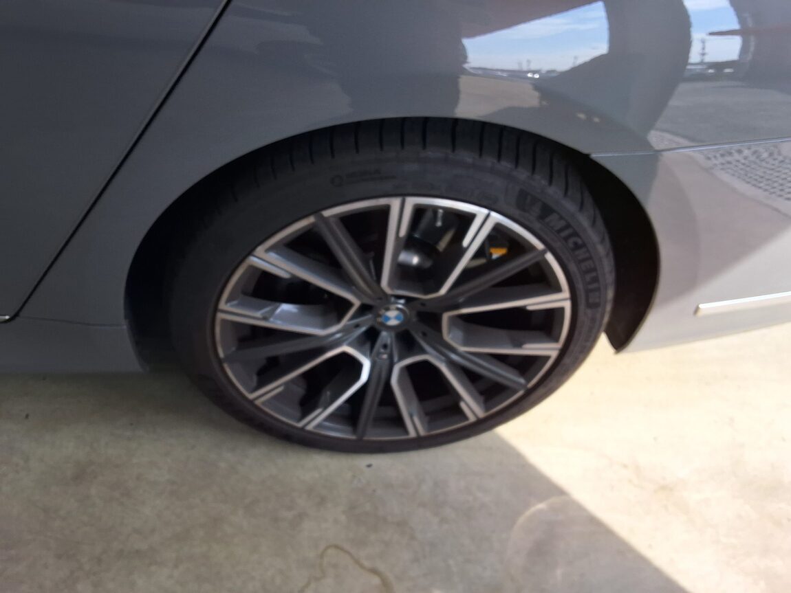 BMW 7 SERIES (6TH GEN) 740Li xDRIVE M SPORT PACK 2021 - zdjęcie 20