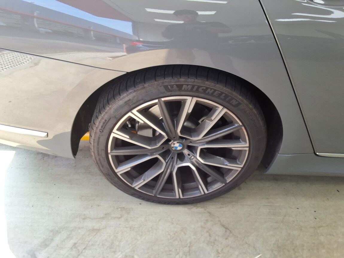 BMW 7 SERIES (6TH GEN) 740Li xDRIVE M SPORT PACK 2021 - zdjęcie 22