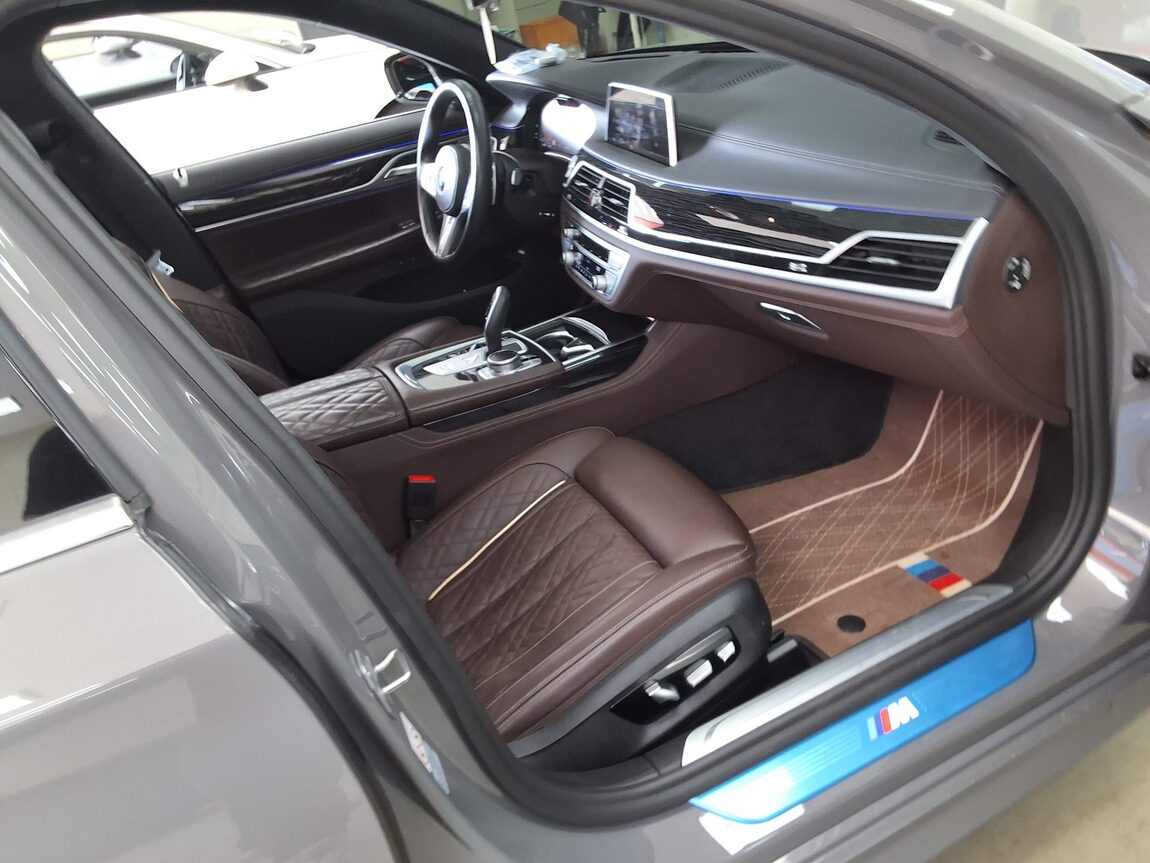 BMW 7 SERIES (6TH GEN) 740Li xDRIVE M SPORT PACK 2021 - zdjęcie 15