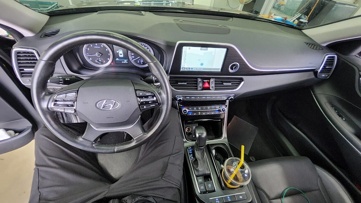 HYUNDAI GRANDEUR IG 3.0 GDi EXCLUSIVE SPECIAL 2018 - zdjęcie 11