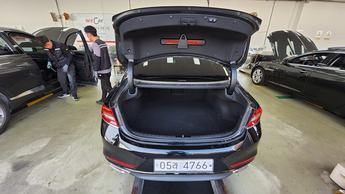 HYUNDAI GRANDEUR IG 3.0 GDi EXCLUSIVE SPECIAL 2018 - zdjęcie 15