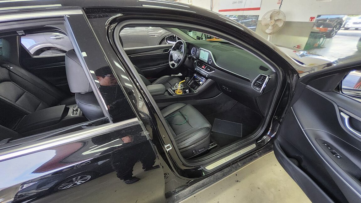 HYUNDAI GRANDEUR IG 3.0 GDi EXCLUSIVE SPECIAL 2018 - zdjęcie 14