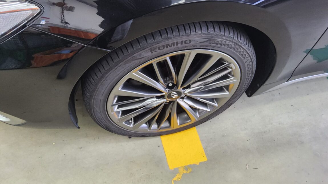 HYUNDAI GRANDEUR IG 3.0 GDi EXCLUSIVE SPECIAL 2018 - zdjęcie 23
