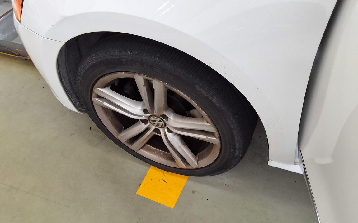 VOLKSWAGEN THE NEW PASSAT (7TH GEN) 2.0 TDI 2013 - zdjęcie 24