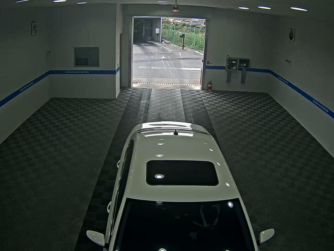 VOLKSWAGEN THE NEW PASSAT (7TH GEN) 2.0 TDI 2013 - zdjęcie 7
