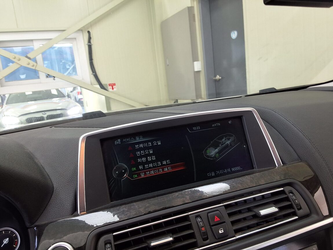 BMW 6 SERIES (3RD GEN) GRAN COUPE 640d xDRIVE 2013 - zdjęcie 26