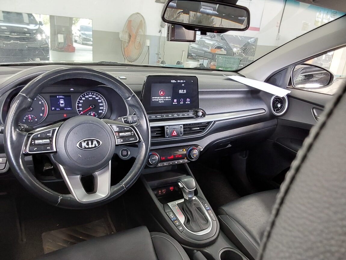KIA ALL NEW K3 1.6 GASOLINE PRESTIGE 2020 - zdjęcie 11
