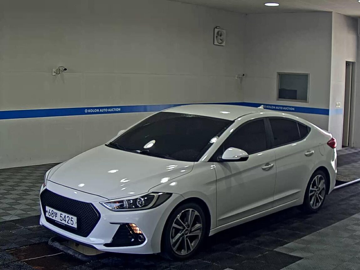 HYUNDAI AVANTE AD 1.6 GDi VALUE PLUS 2018 - zdjęcie 2