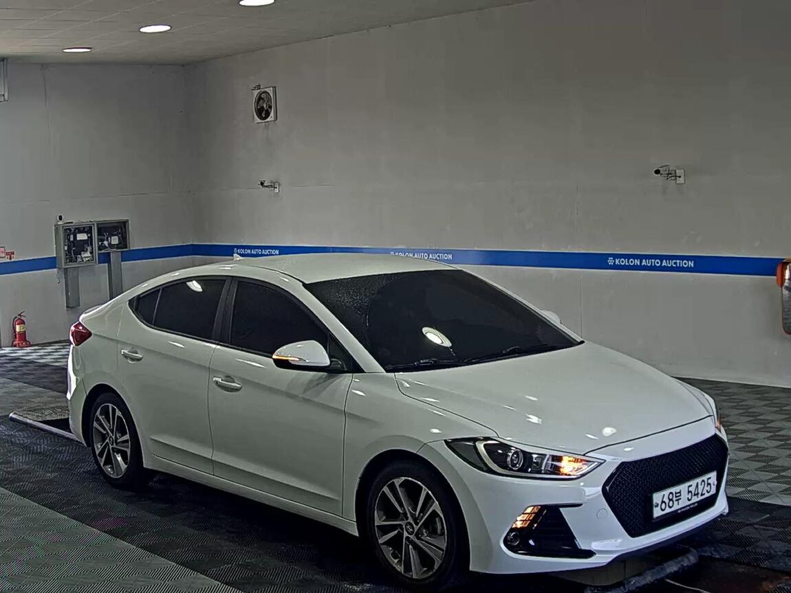 HYUNDAI AVANTE AD 1.6 GDi VALUE PLUS 2018 - zdjęcie 3